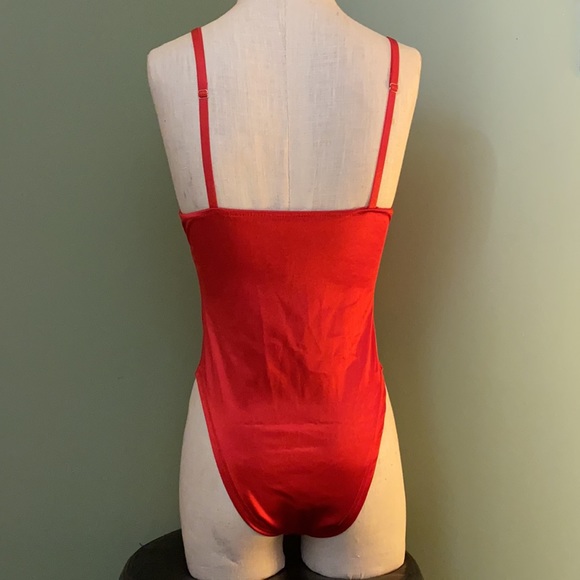 Red bodysuit - Picture 2 of 5